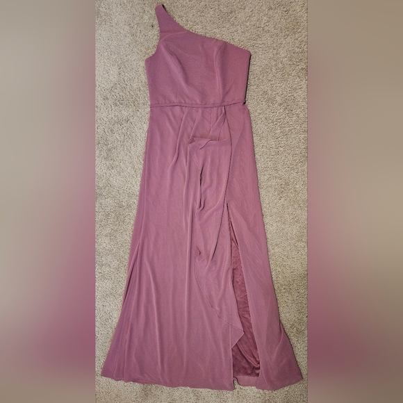 David's Bridal One-Shoulder DRESS - Picture 3 of 12